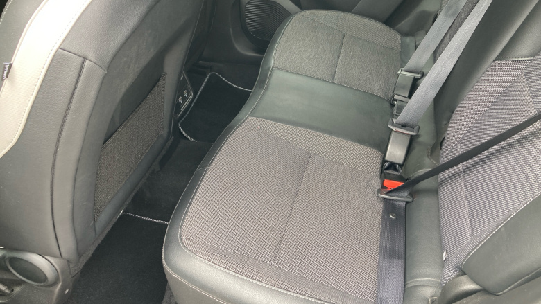 Renault Captur 1.0 TCE 100 S Edition 5dr Petrol Hatchback